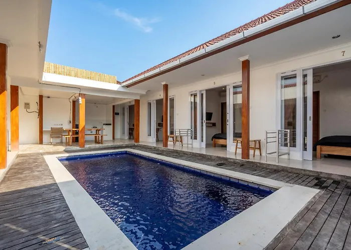 Lumturi House - Centrally Located